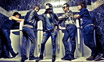 El Columpio Asesino publica “Toro Remixes”