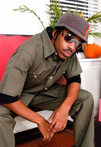 Tosh 1 en Foundation Reggae Festival