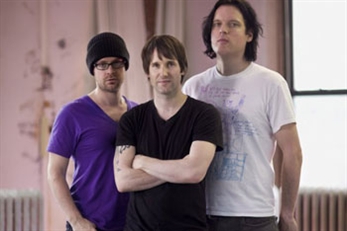 Ash y We Are Scientists juntos por una buena causa