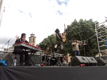 Niñamala presentará en breve su nuevo disco "Puta Perro Cisne"