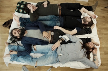 Senior i El Cor Brutal presenten "Gran" en directe