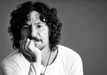 Alejandro Ramos presenta su nuevo libro "El videoclip en Canarias"