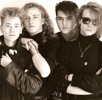 Detalles de la fiesta despedida de La Estación del Silencio