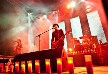 Los Evangelistas alumbran su homenaje a Morente