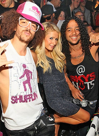 Paris Hilton ficha a LMFAO