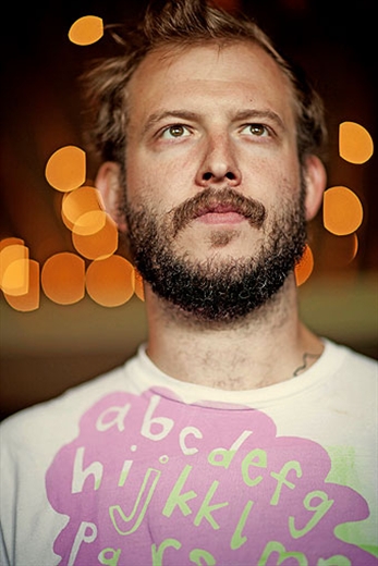 Bon Iver y Alicia Keys, extraña pareja