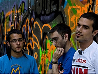 Norte Apache, rapeando con feeling