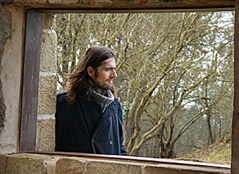 Hasier Oleaga publica su primer disco