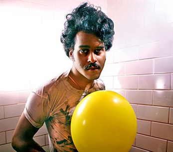 Twin Shadow, manos a la obra