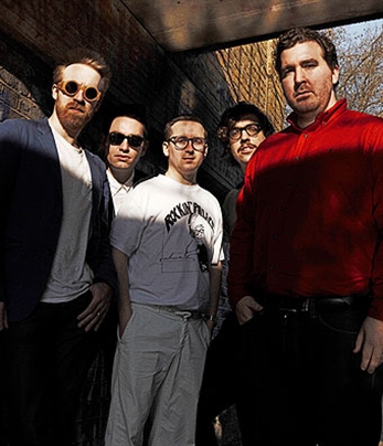 Escucha lo nuevo de Hot Chip en streaming