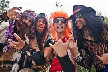 Gigatrón vuelven con nuevo tema y videoclip