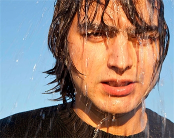 Meridiana se presenta en Madrid con Checopolaco y Pájaro Jack