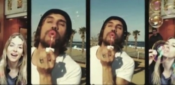 The Birkins llenan de pompas de jabón su vídeo de "Poptimist"