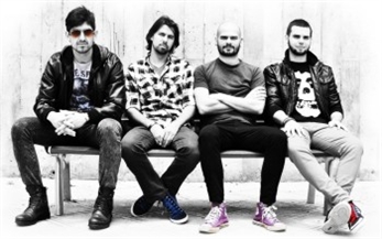 Aloperro presenta una gira de verano