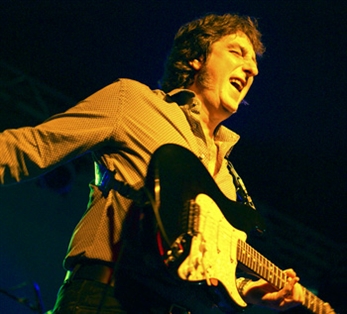 Pájaro se une al Míaqué Festival