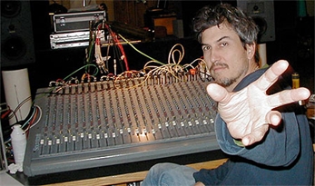 Howe Gelb y Steve Shelley colaboran en Red Bull Studio