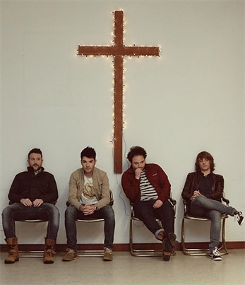 Videoclip para "Canción de guerra"