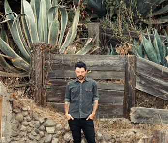 MondoSonoro te presenta el nuevo clip de L.A.