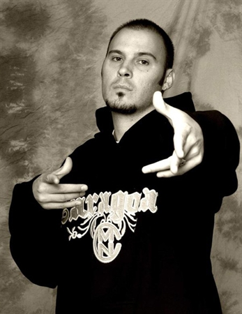 Adelanto del primer disco en solitario de Lírico