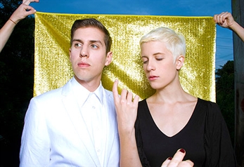 Yacht escriben y protagonizan la serie "Support"