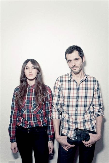 The Bright se pasan al castellano