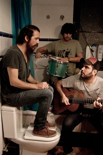 Water Tapes celebra su segunda fiesta en Wah Wah