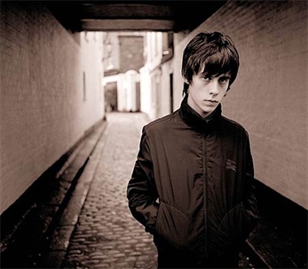 Jake Bugg versiona a Oasis
