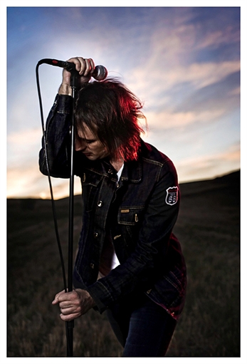 "Mirando al mismo cielo", nuevo videoclip de Igor Paskual.