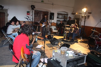 Asistimos a los ensayos de La Pandilla Voladora