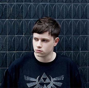 Rustie, el niño prodigio de Warp, publica disco