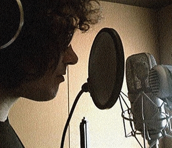 Enrique Bunbury entra al estudio de grabación