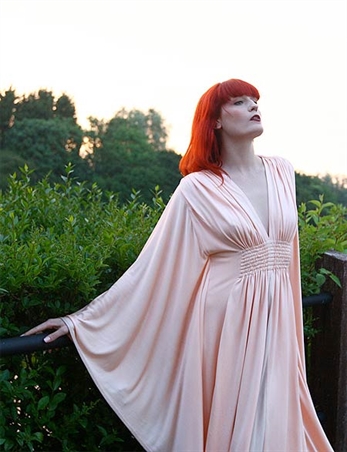 Escucha la aportación de Florence para la banda sonora de "El gran Gatsby"
