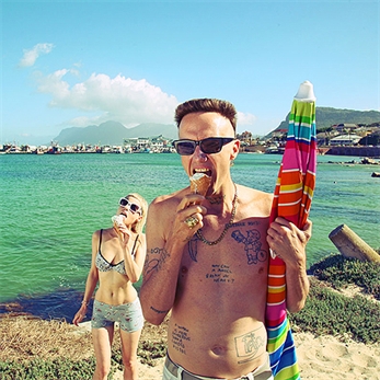 Die Antwoord en la nueva película del director de Distrito 9