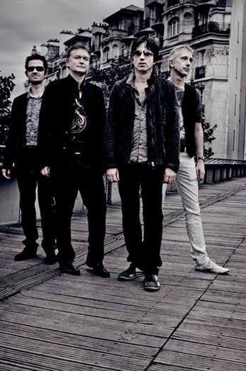 Little Nemo llevan “Out Of The Blue” al directo