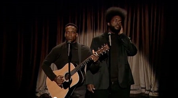 The Roots ponen letra a la base de Super Mario Bros