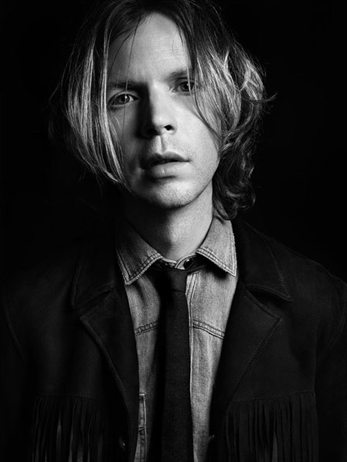Beck estrena su nuevo single “I Won’t Be Long”