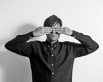 Trentemøller se rodea de amigos en su nuevo disco