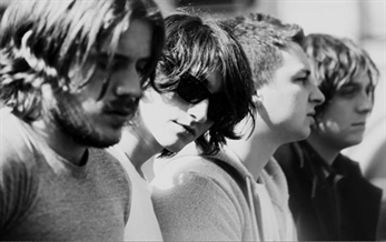 Arctic Monkeys en concierto en noviembre