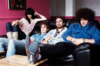 Escucha lo nuevo de Yuck