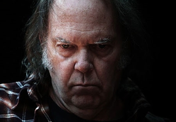 Neil Young and Crazy Horse cancelan conciertos en Europa