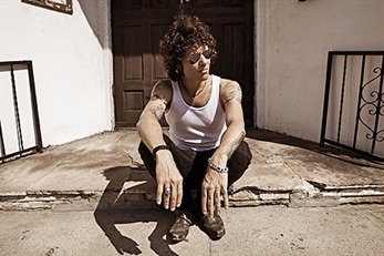 Adelanto de "Palosanto", lo nuevo de Enrique Bunbury