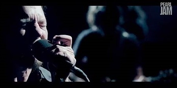 Pearl Jam estrena vídeo para "Sirens"