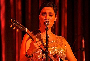 Doble actuación en La Radio de Cristal