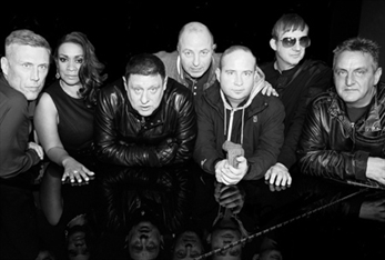 Happy Mondays caen de Grand Tour Manchester