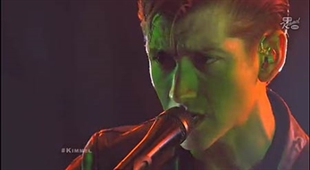 Arctic Monkeys en directo en "Jimmy Kimmel Live"