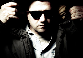 Estrenamos en exclusiva el nuevo clip de Tremendo