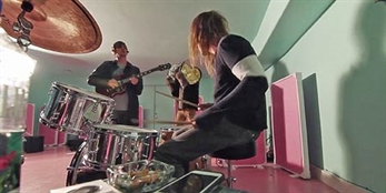 Escucha la versión de "Elephant" de The Flaming Lips