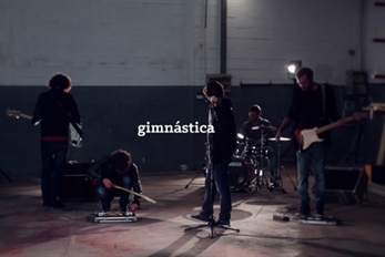 Nuevo clip de Gimnástica