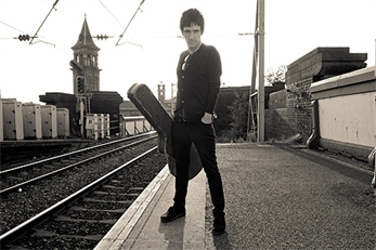 Johnny Marr imita a Morrissey y planea una autobiografía