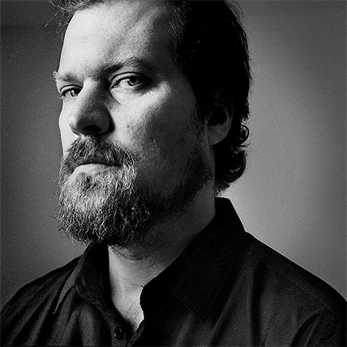 Jonh Grant te saluda y convoca a sus conciertos